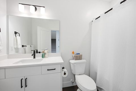 Tiny photo for 946 W 620 S, American Fork, UT 84003 (MLS # 2150836)
