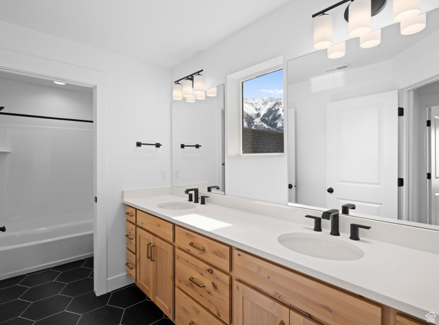 157 E Bardsley Way #14, Salem, Utah image 11
