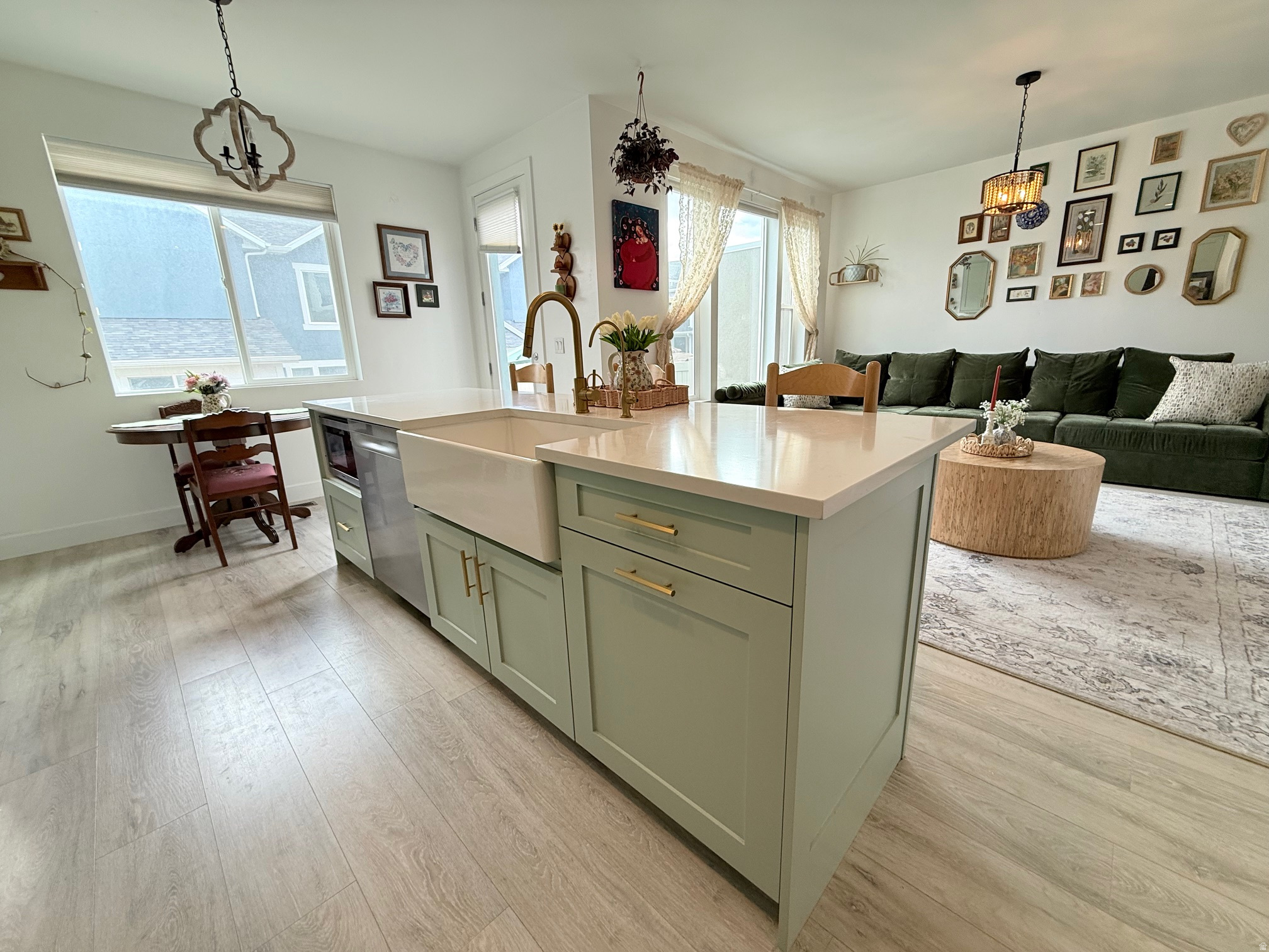 PARKVIEW TOWNHOMES PH2 - Residential