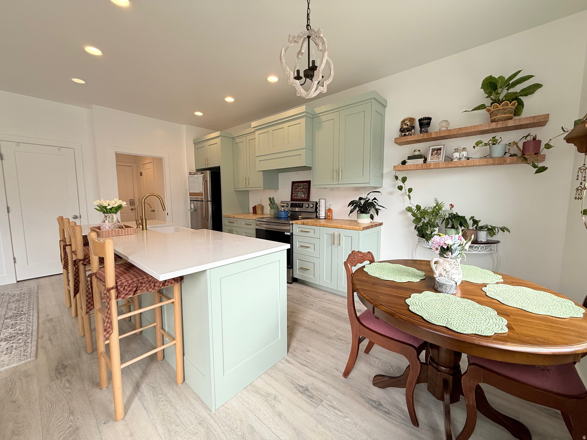 PARKVIEW TOWNHOMES PH2 - Residential