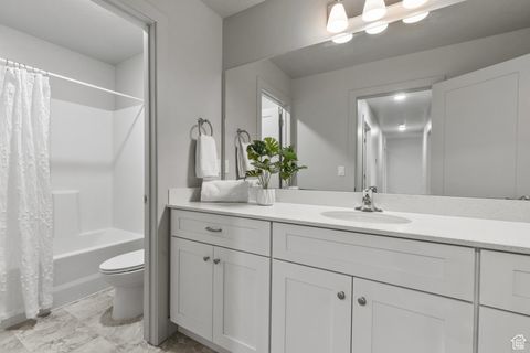 Tiny photo for 258 E 1500 N, Harrisville, UT 84404 (MLS # 2111588)