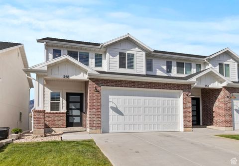 Tiny photo for 258 E 1500 N, Harrisville, UT 84404 (MLS # 2111588)