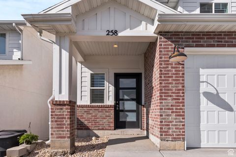 Tiny photo for 258 E 1500 N, Harrisville, UT 84404 (MLS # 2111588)