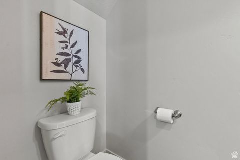Tiny photo for 258 E 1500 N, Harrisville, UT 84404 (MLS # 2111588)