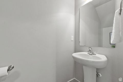 Tiny photo for 258 E 1500 N, Harrisville, UT 84404 (MLS # 2111588)