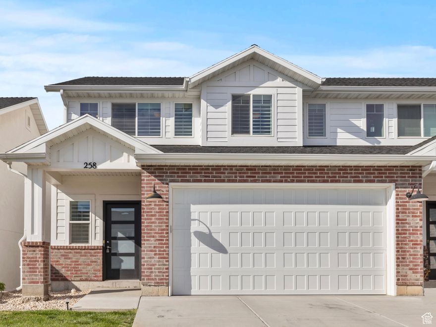 Tucked away on a quiet cul-de-sac, this end-unit townhome is located in the desirable Sunset View subdivision, offering modern upgrades and thoughtful details throughout. The open floor plan includes 3 bedrooms, 2.5 bathrooms, and a convenient upstairs laundry. Enjoy the upgraded fireplace and stylish plantation shutters throughout. The spacious kitchen features quartz countertops, stainless steel appliances, a tile backsplash, and a huge pantry. The large primary suite boasts a walk-in closet, while outside you'll love the private patio. Added perks include a double-paneled two-car garage door and a full-length driveway. Welcome home to comfort and style!