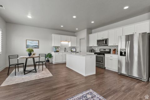 Tiny photo for 258 E 1500 N, Harrisville, UT 84404 (MLS # 2111588)