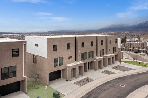 Tiny photo for 301 E ENDURANCE CIR, Draper, UT 84020 (MLS # 2137089)