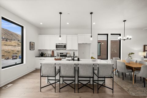 Tiny photo for 301 E ENDURANCE CIR, Draper, UT 84020 (MLS # 2137089)