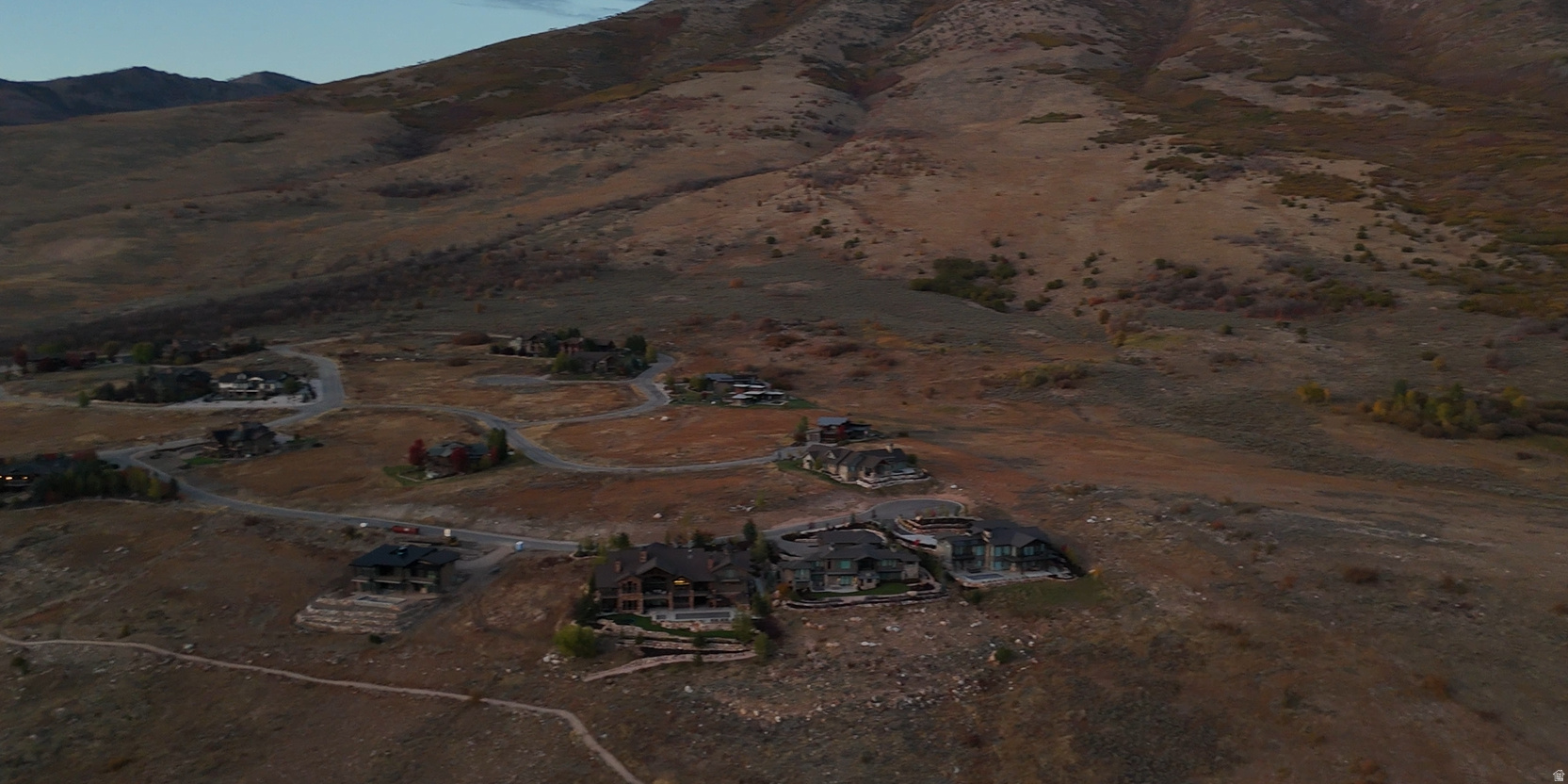 THE HIGHLANDS - Land