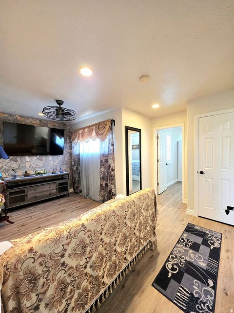 Tiny photo for 1002 BROOK HAVEN DR, Kaysville, UT 84037 (MLS # 2178045)
