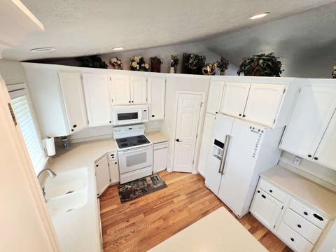 Tiny photo for 1002 BROOK HAVEN DR, Kaysville, UT 84037 (MLS # 2178045)