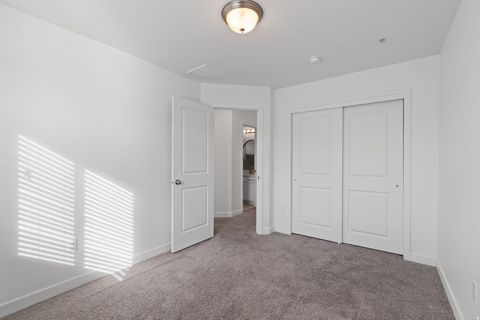 Tiny photo for 1614 W PARKVIEW DR, Syracuse, UT 84075 (MLS # 2144318)