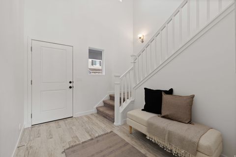 Tiny photo for 1614 W PARKVIEW DR, Syracuse, UT 84075 (MLS # 2144318)