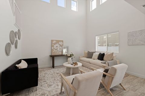 Tiny photo for 1614 W PARKVIEW DR, Syracuse, UT 84075 (MLS # 2144318)