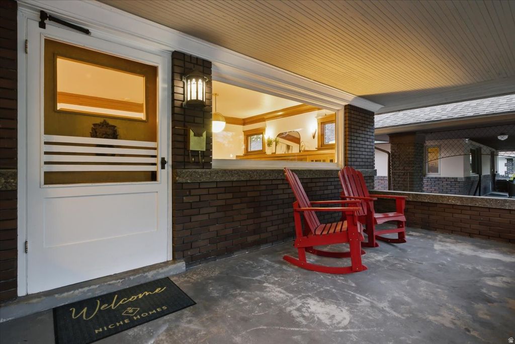 Photo of 1194 S 500 E, Salt Lake City, UT 84105 (MLS # 2154285)