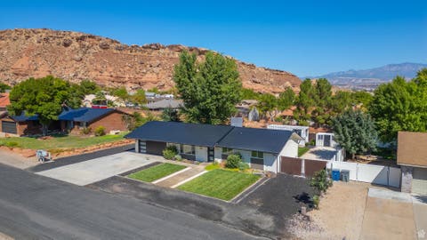 Homes For Sale - 1135 E Redwood Tree St<br/> St. George, UT 84790