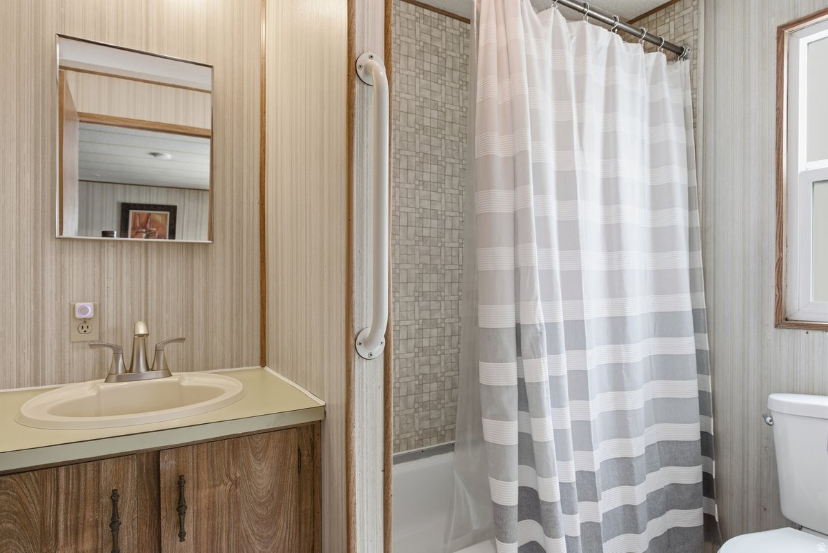 MOUNTAIN VIEW MHC - Residential