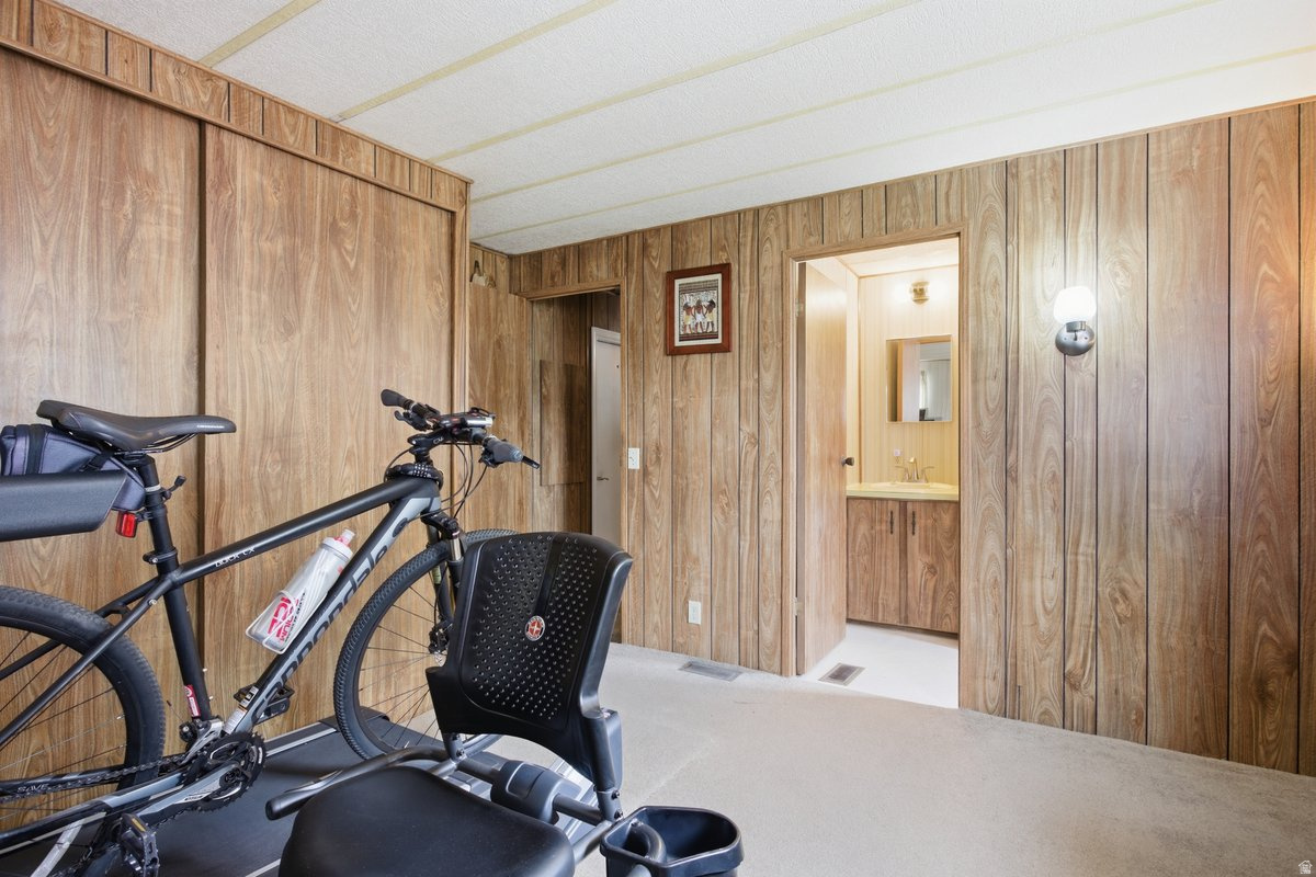 MOUNTAIN VIEW MHC - Residential