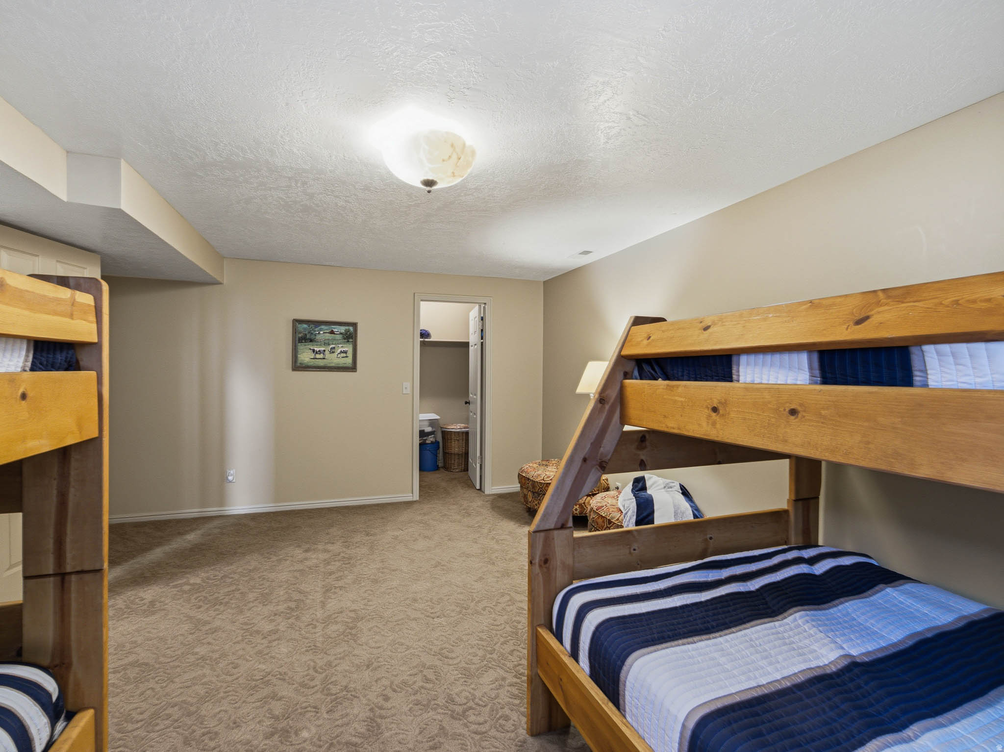 SWISS OAKS - Residential