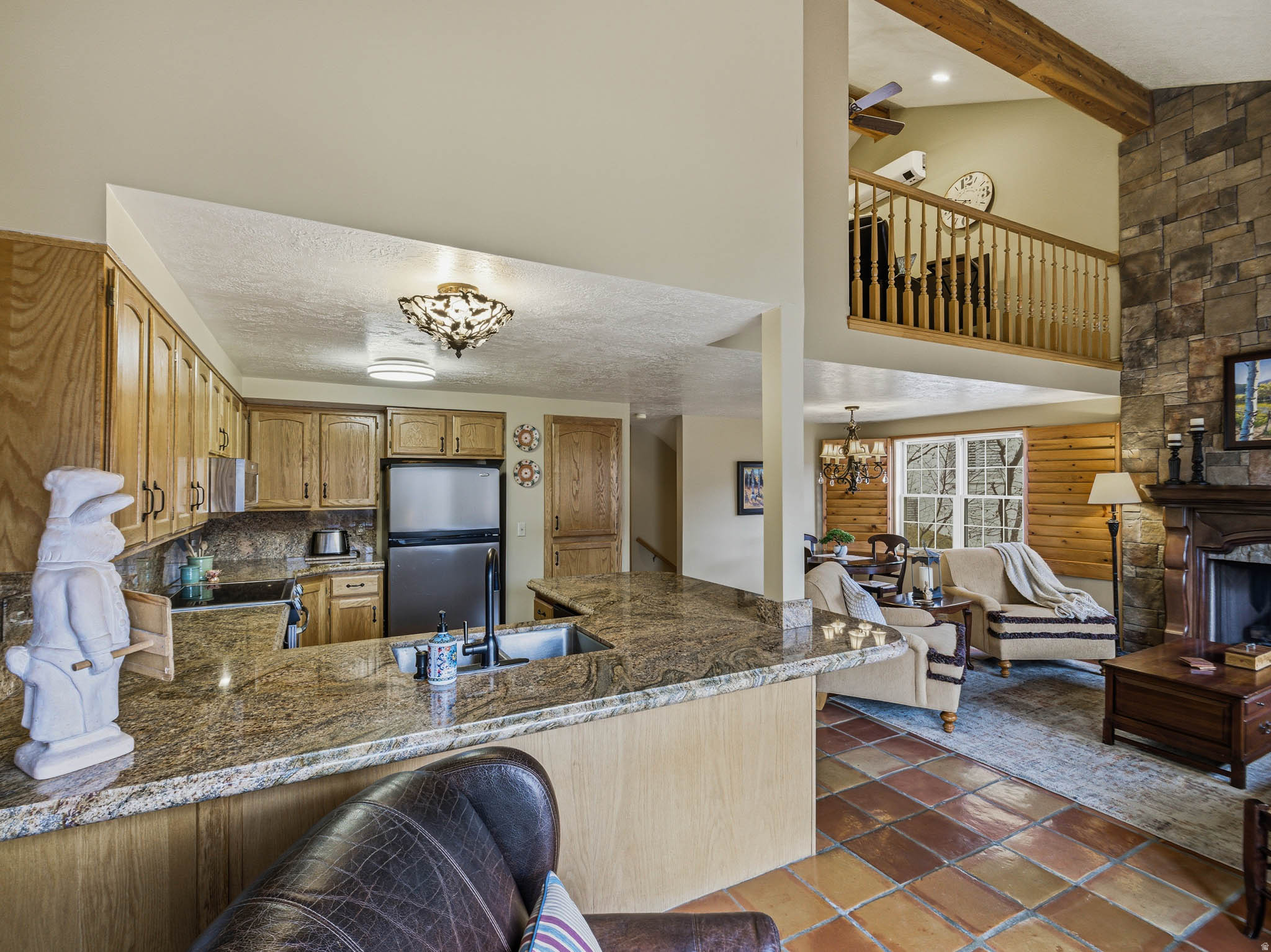 SWISS OAKS - Residential