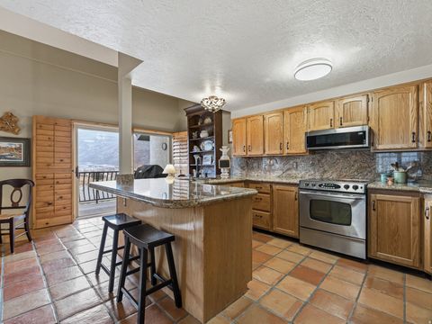 Tiny photo for 904 W SCHNEITTER CIR, Midway, UT 84049 (MLS # 2136320)