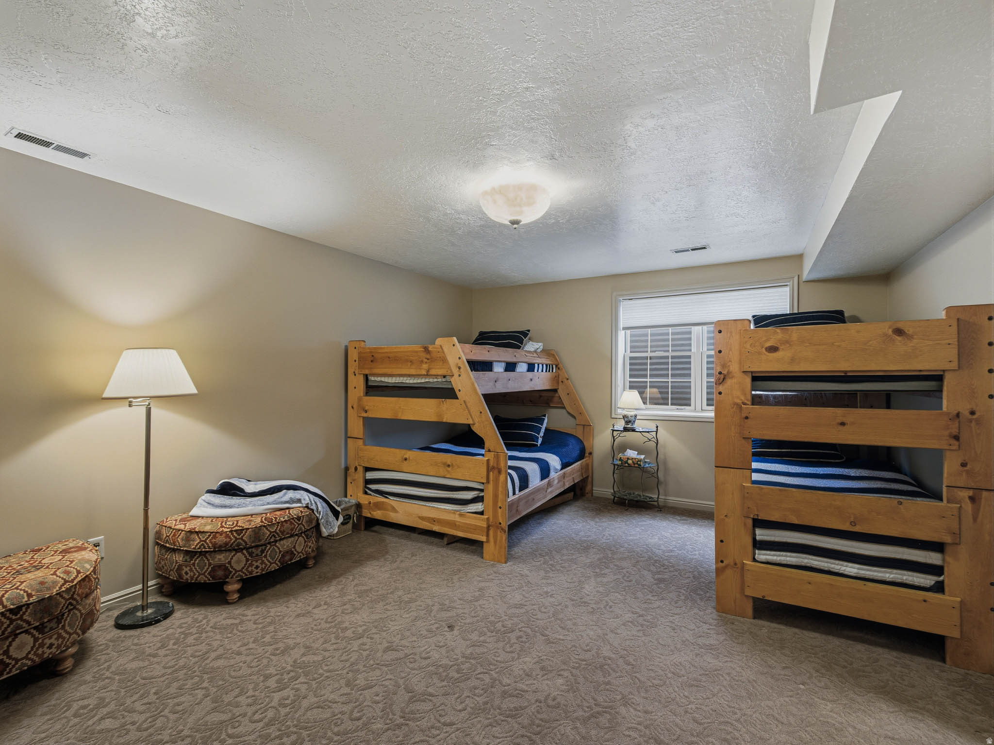 SWISS OAKS - Residential