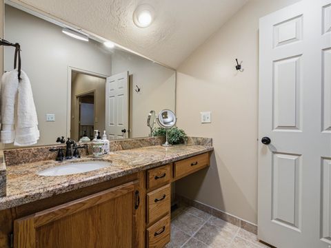 Tiny photo for 904 W SCHNEITTER CIR, Midway, UT 84049 (MLS # 2136320)
