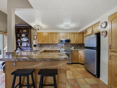 Tiny photo for 904 W SCHNEITTER CIR, Midway, UT 84049 (MLS # 2136320)