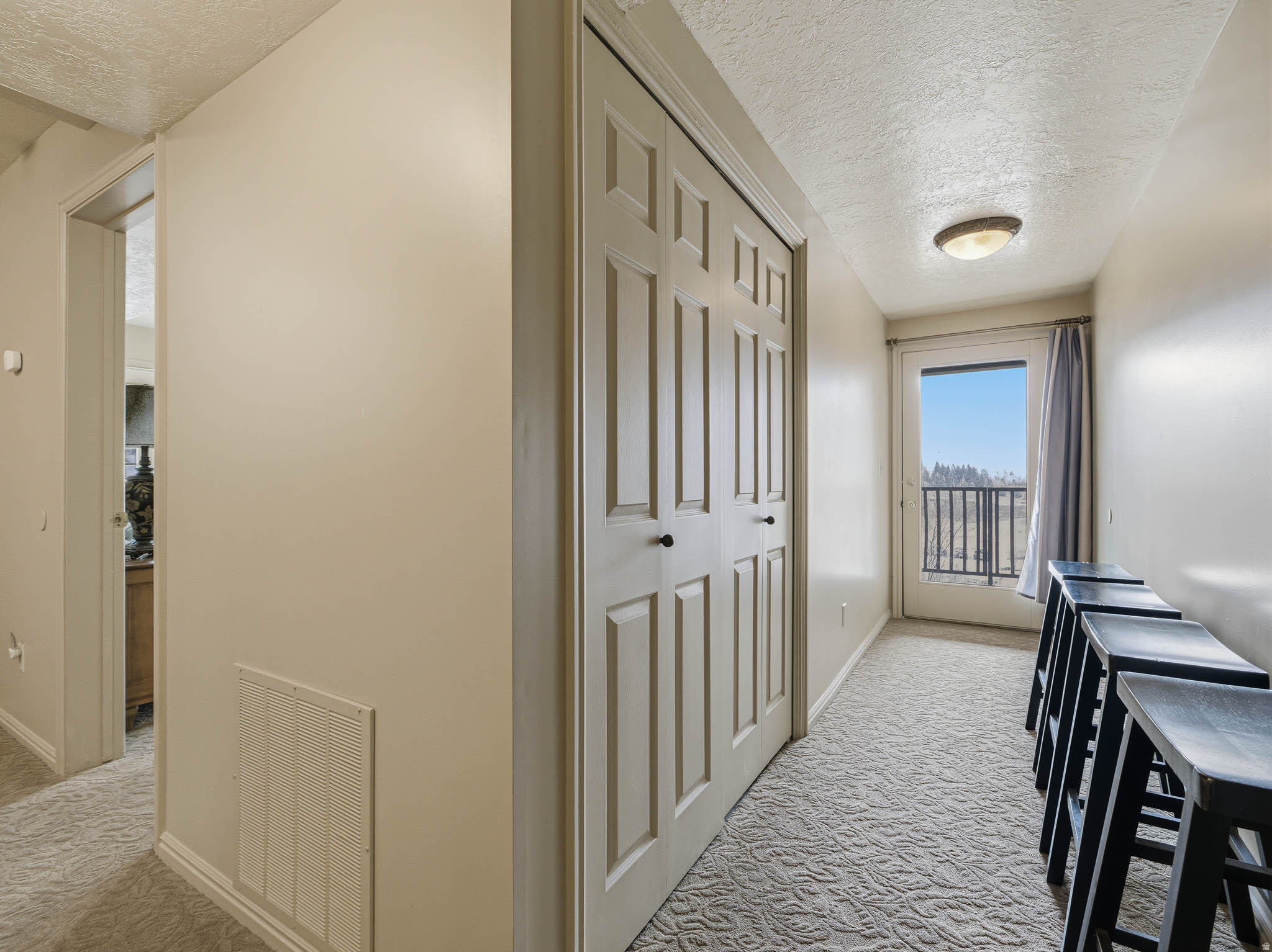 SWISS OAKS - Residential