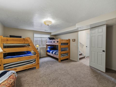 Tiny photo for 904 W SCHNEITTER CIR, Midway, UT 84049 (MLS # 2136320)