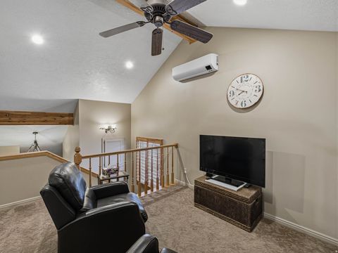 Tiny photo for 904 W SCHNEITTER CIR, Midway, UT 84049 (MLS # 2136320)