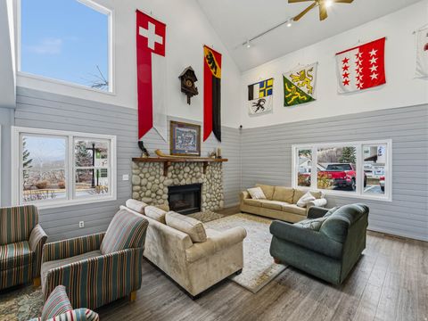 Tiny photo for 904 W SCHNEITTER CIR, Midway, UT 84049 (MLS # 2136320)