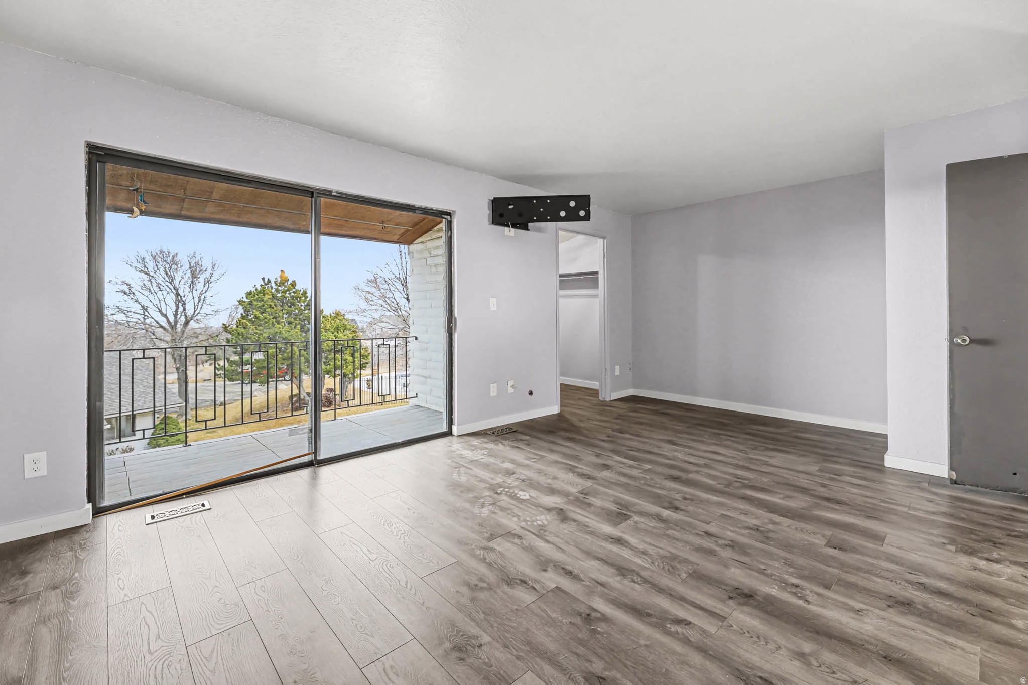 BENCHMARK VILLAGE - Residential