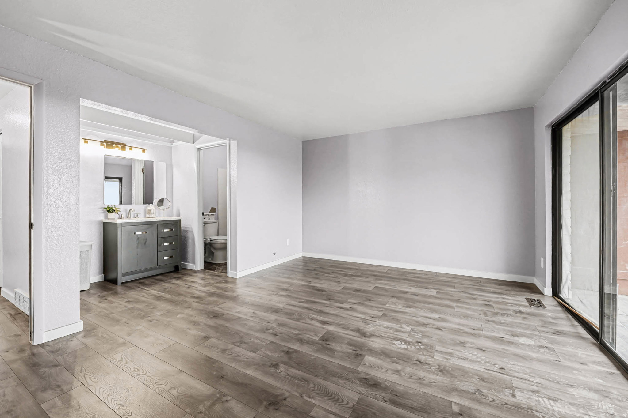 BENCHMARK VILLAGE - Residential