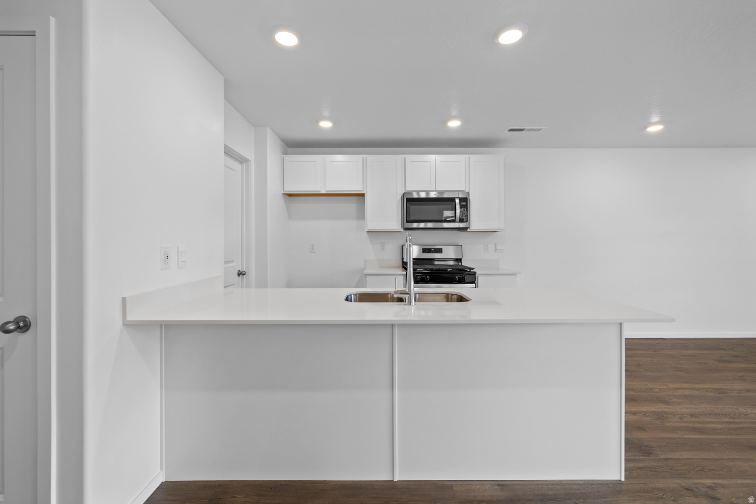 LAVENDAR CANYON AT LONG VALLEY - Residential