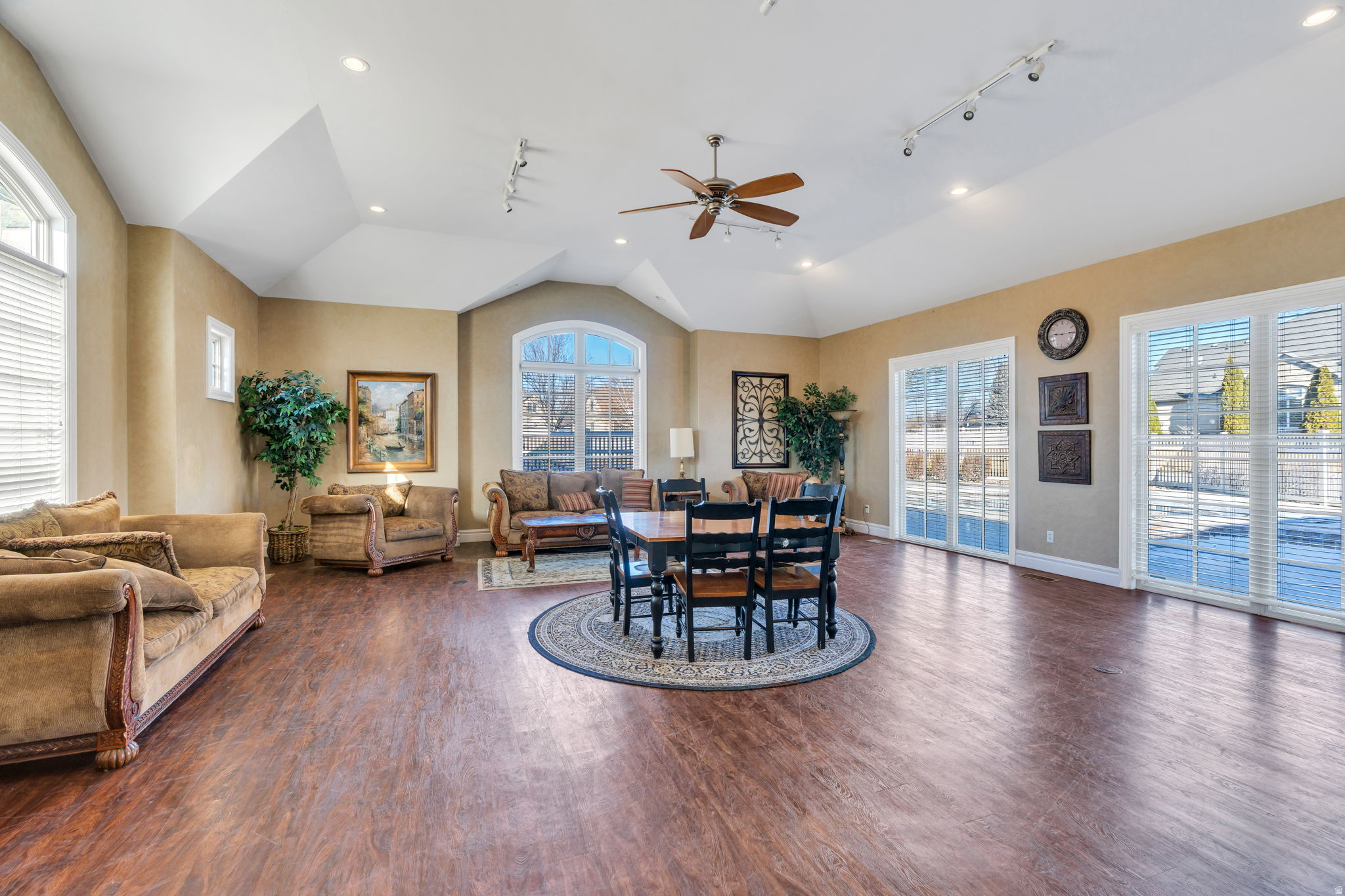 HAYMAKER RETREAT CONDO - Residential