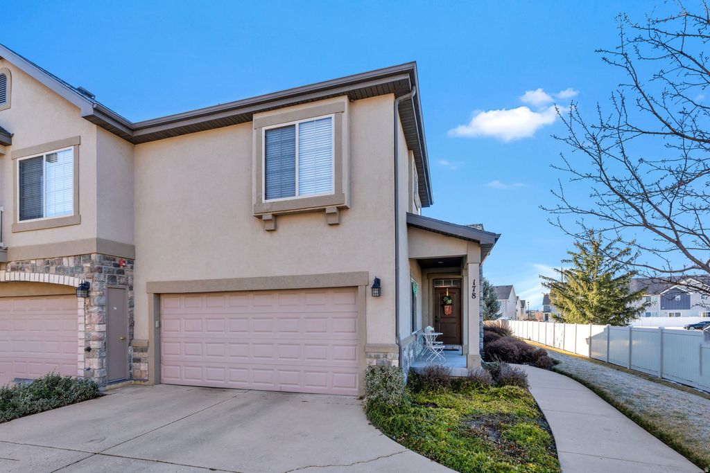 Photo of 178 S 920 E, American Fork, UT 84003 (MLS # 2141878)