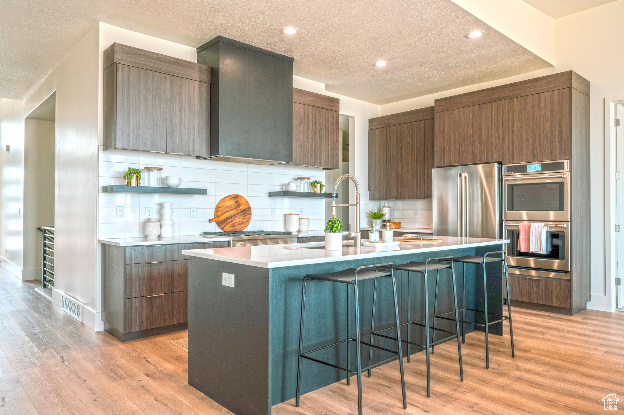 RIDGES AT ROSE CANYON - Residential