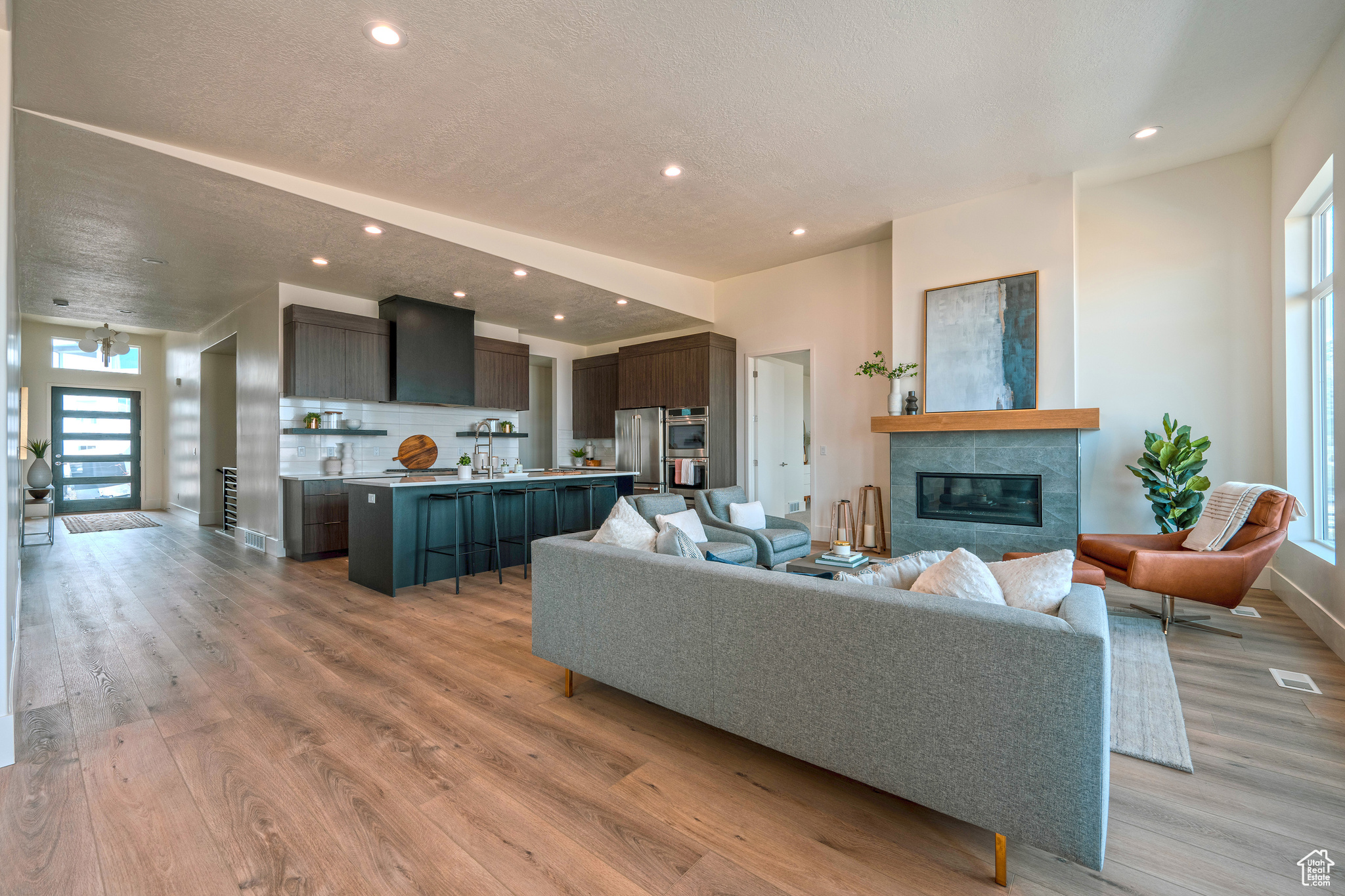 RIDGES AT ROSE CANYON - Residential