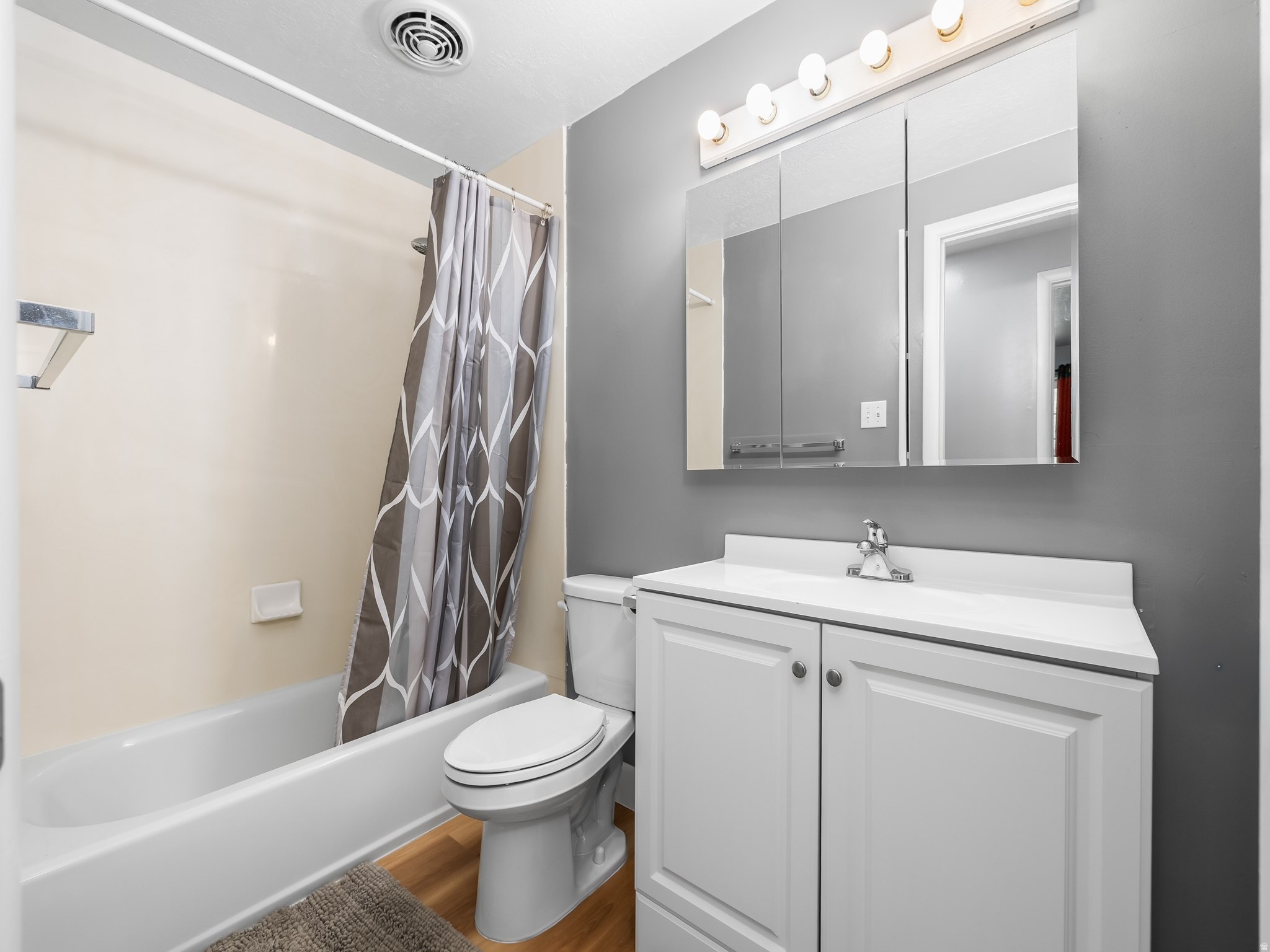 LUGAR BUENA PARK - Residential