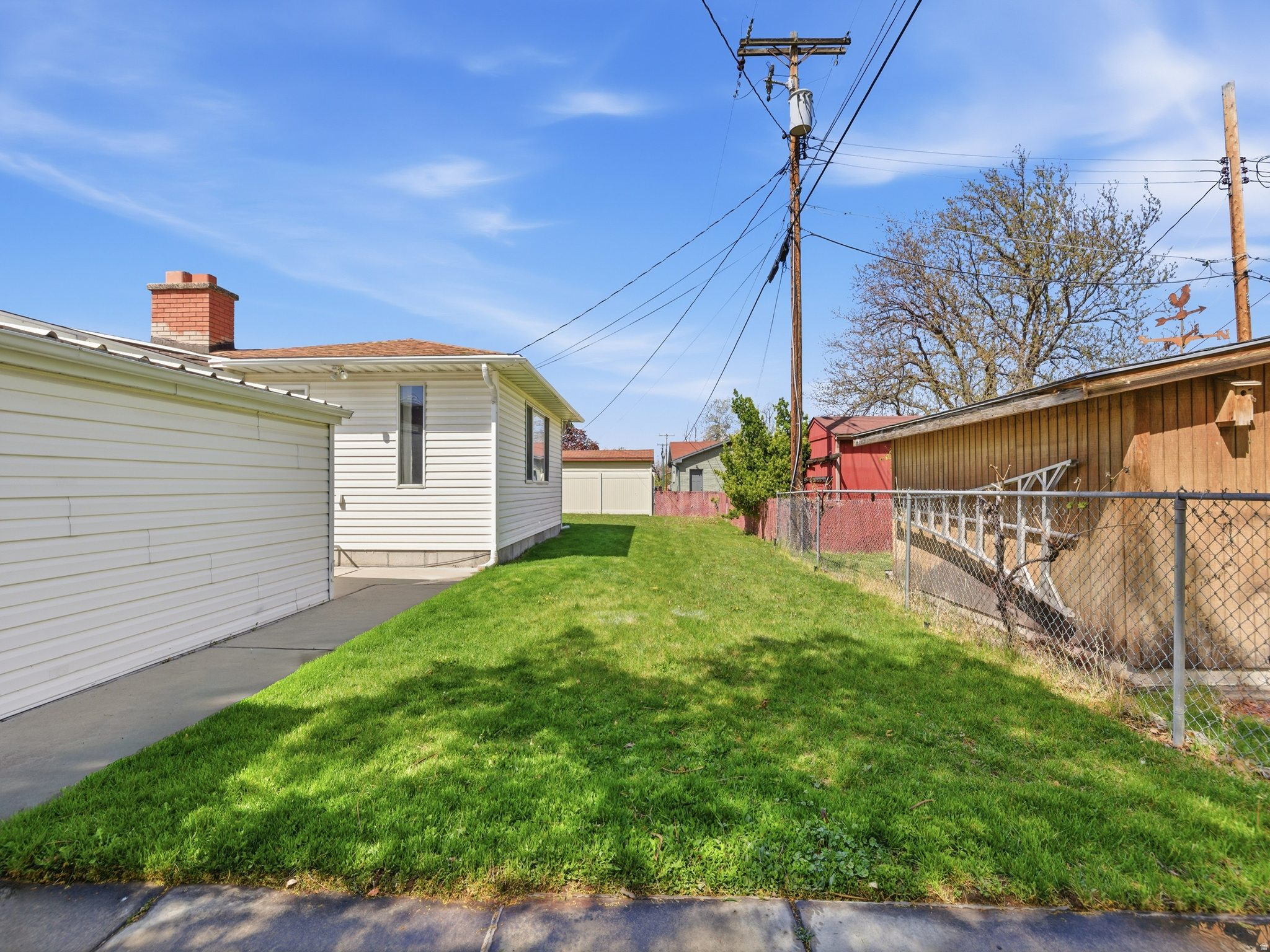 LUGAR BUENA PARK - Residential