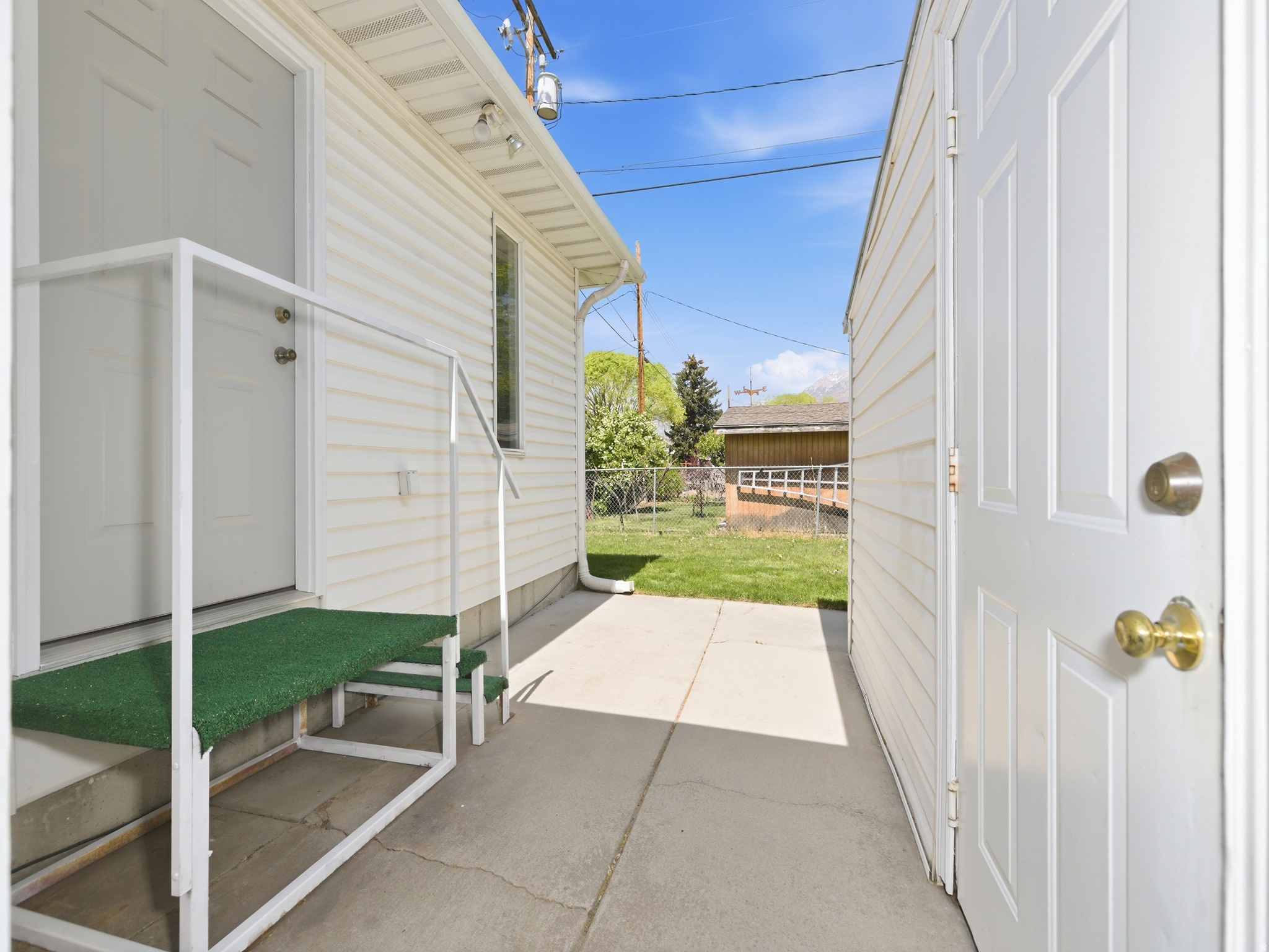 LUGAR BUENA PARK - Residential