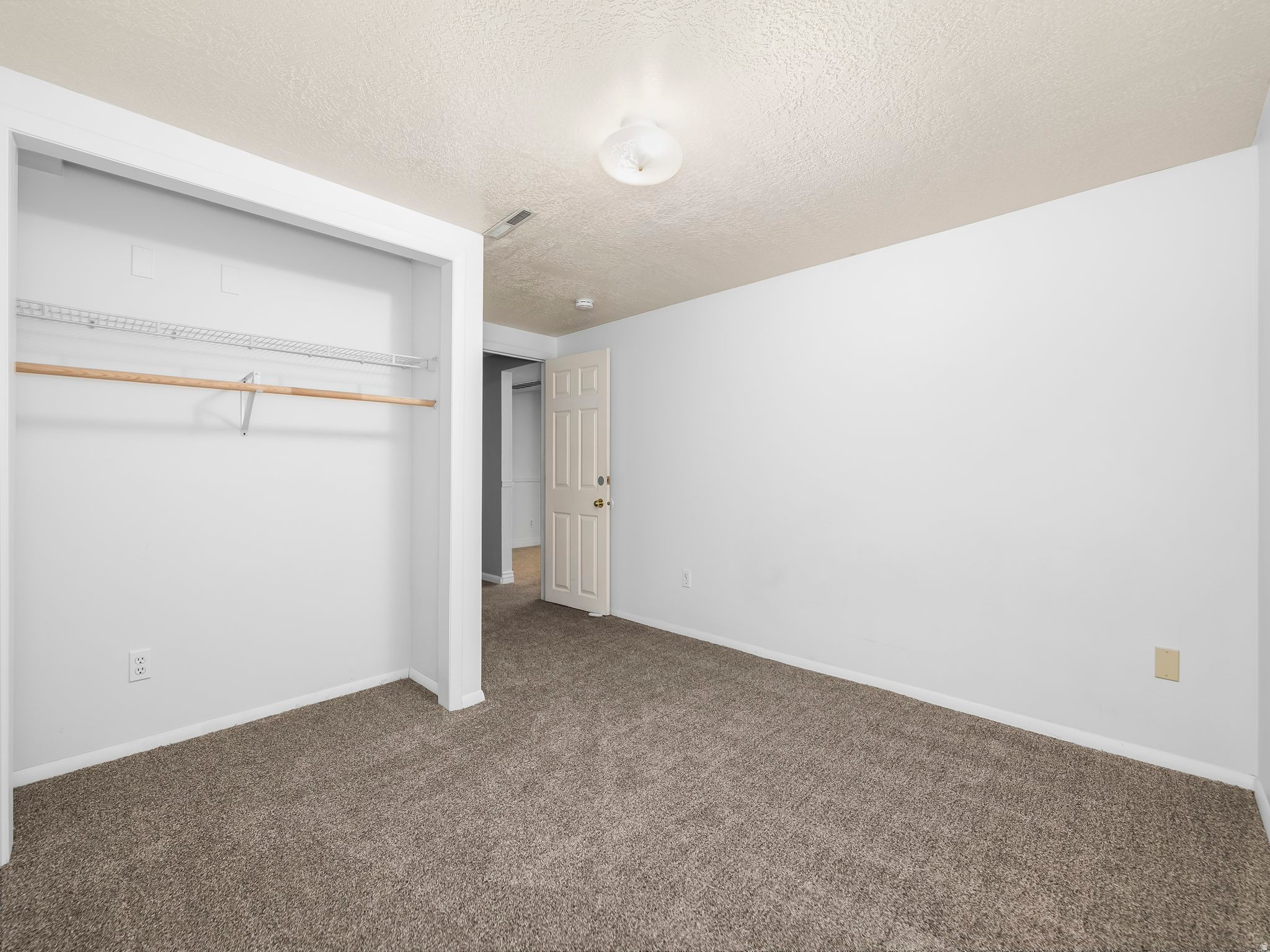 LUGAR BUENA PARK - Residential