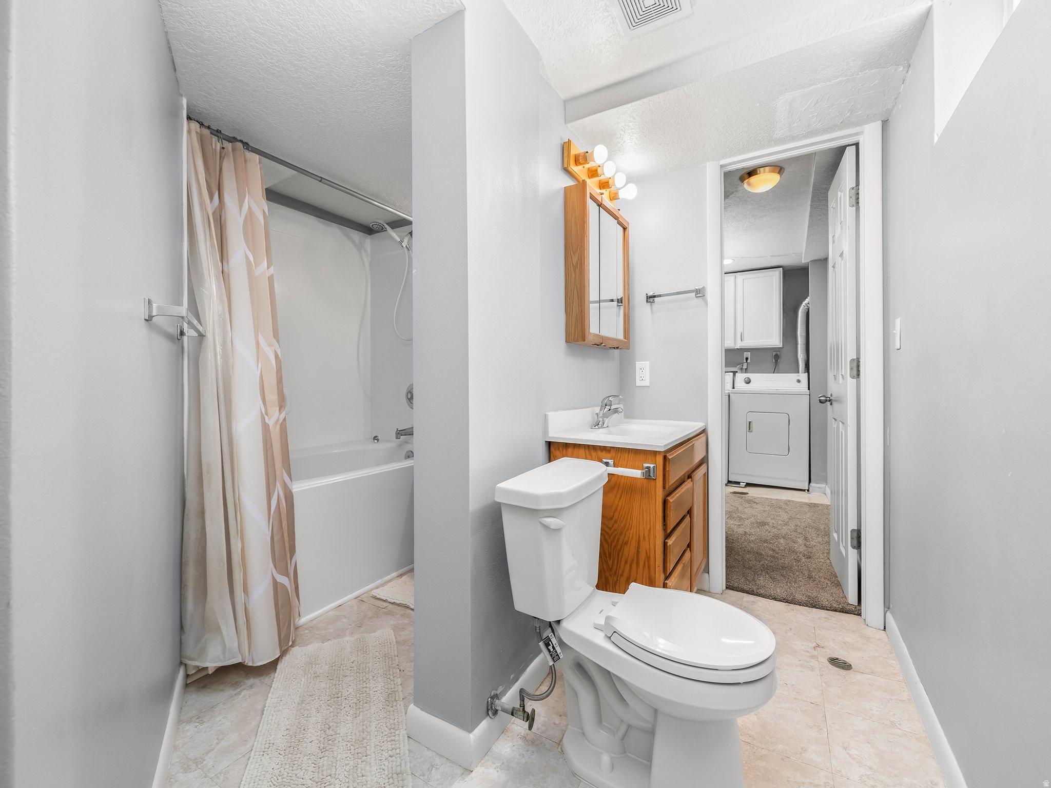 LUGAR BUENA PARK - Residential