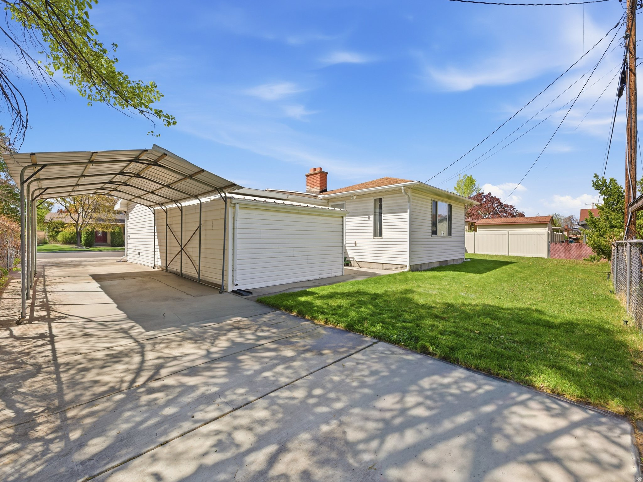 LUGAR BUENA PARK - Residential