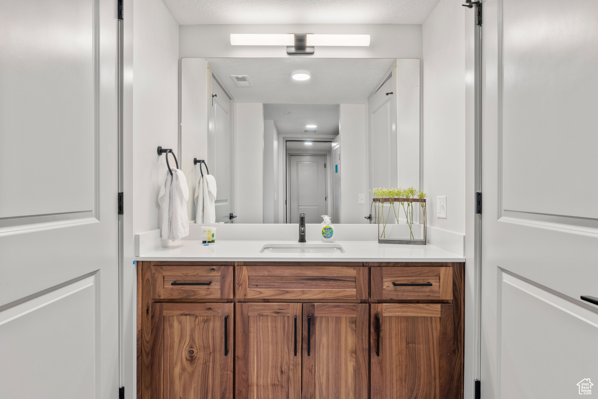 35 E 150 #E301, Garden City, Utah image 16