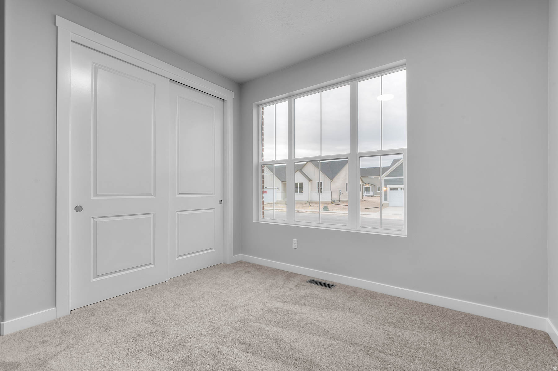 HOLBROOK FARMS 320 - Residential