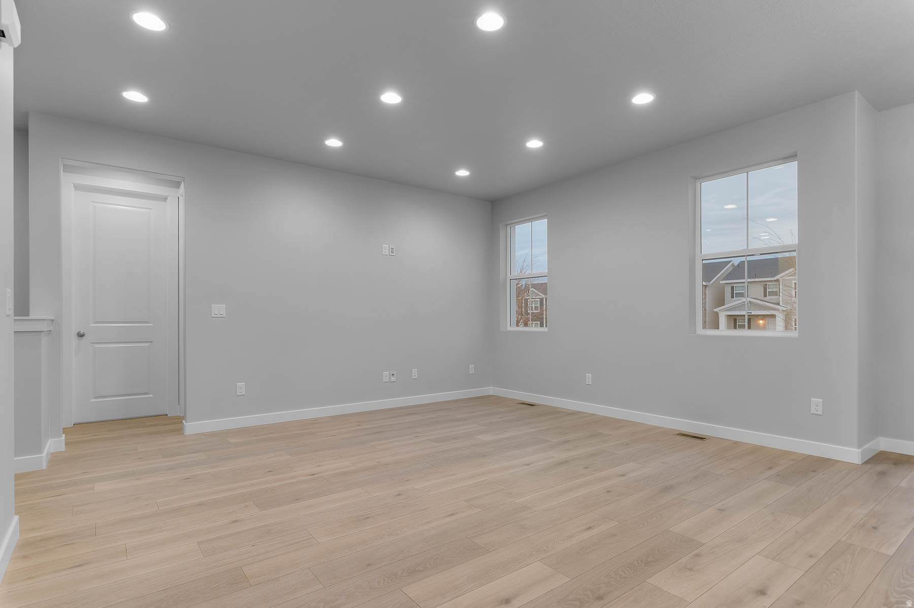 HOLBROOK FARMS 320 - Residential