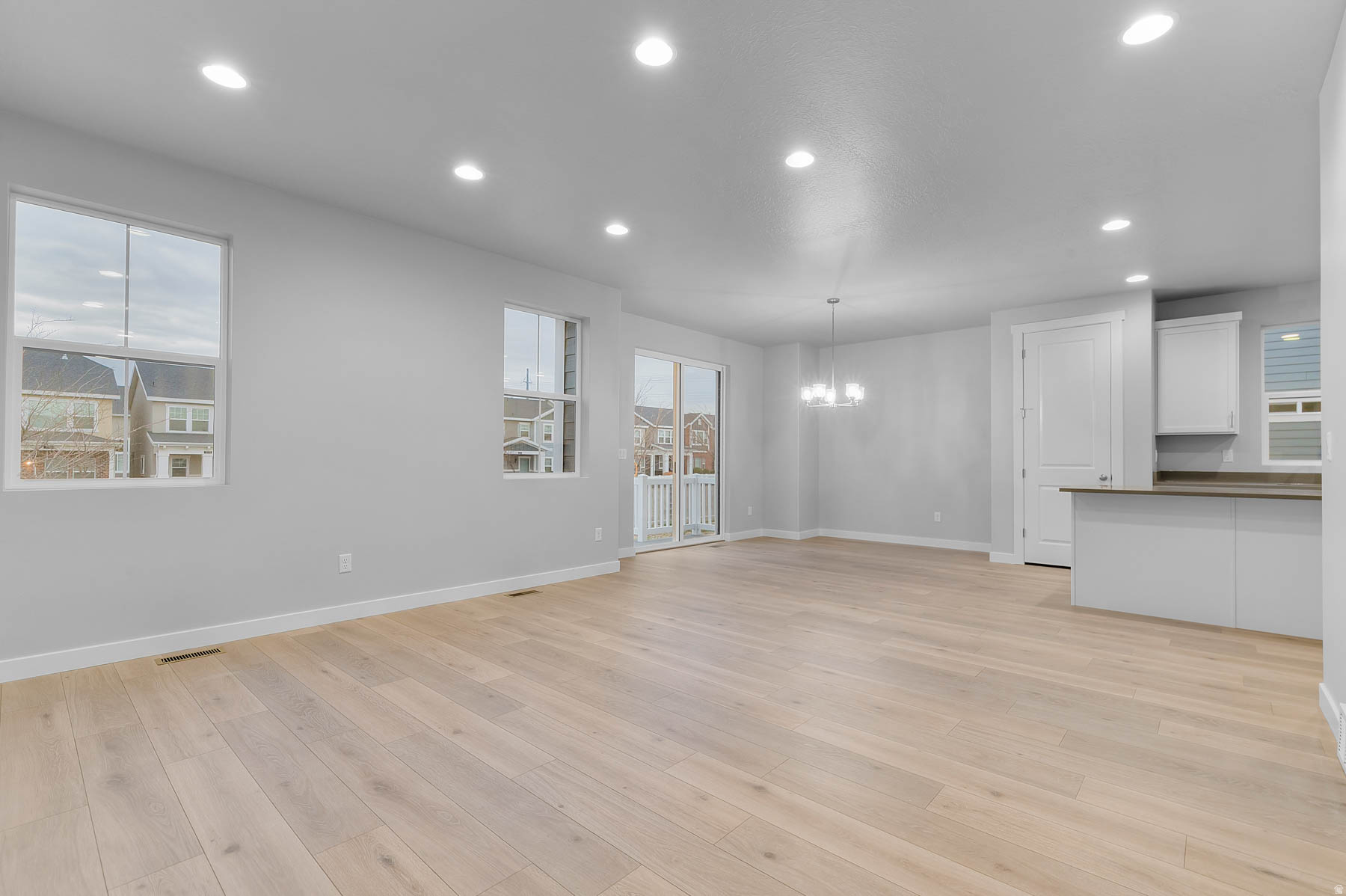 HOLBROOK FARMS 320 - Residential